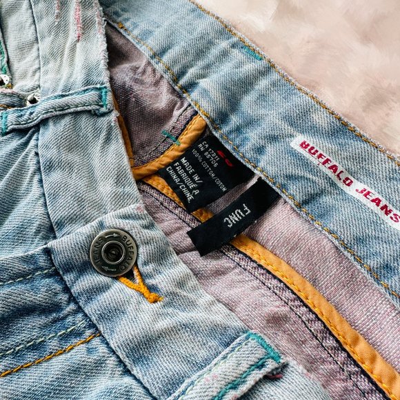 Buffalo Jeans - Size 25 - Trendy & Distressed 🌟 - Picture 5 of 9